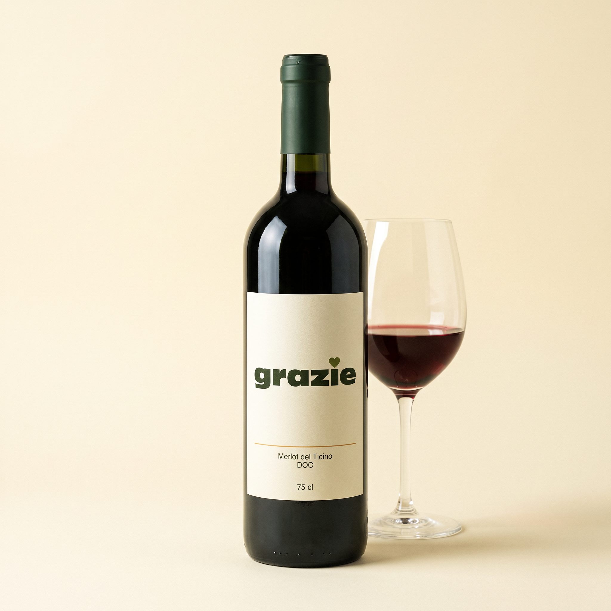 grazie Merlot del Ticino DOC mit Weinglas